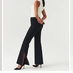 SPANX - The perfect pant split hem wide leg (NWT)